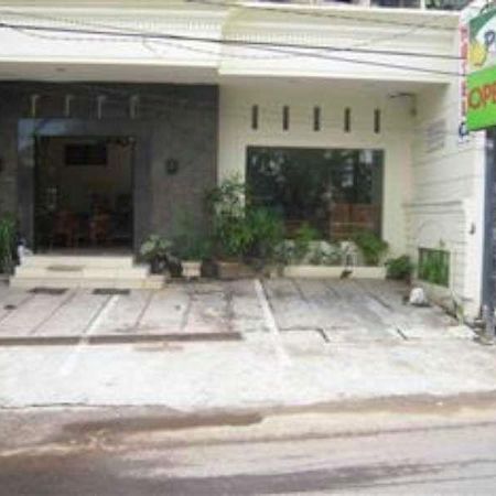סוראבאיה Hotel Paprica 1 מראה חיצוני תמונה