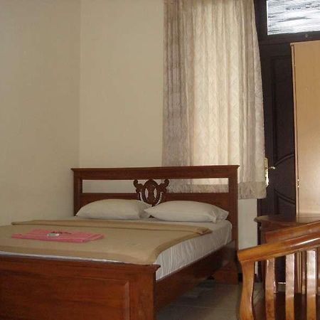 סוראבאיה Hotel Paprica 1 מראה חיצוני תמונה